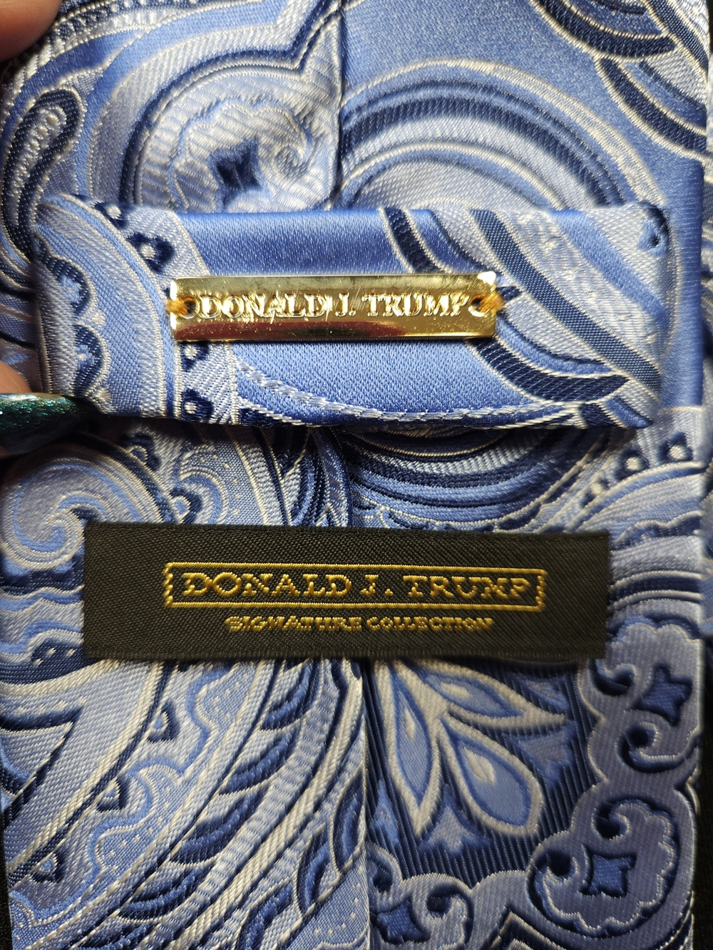 Donald J. Trump Signature Collection Blue Paisley 100% Silk Tie